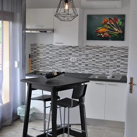 Apartment & Matan